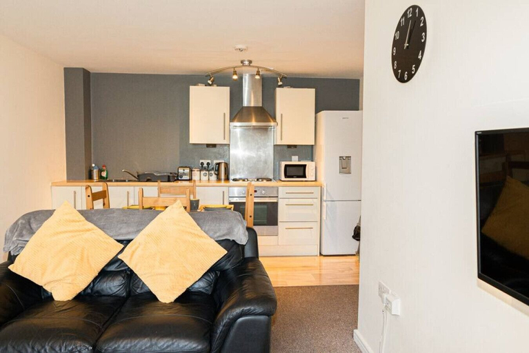 Others 3, 2 Bedroom Apartment Warrington, Warrington