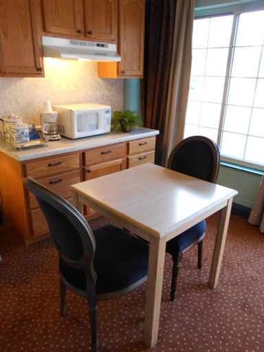Dining Room 5