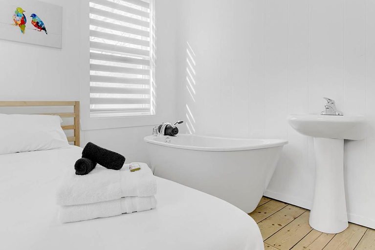 Bathroom 3, Les Appartements du 790, Communauté-Urbaine-de-Québec