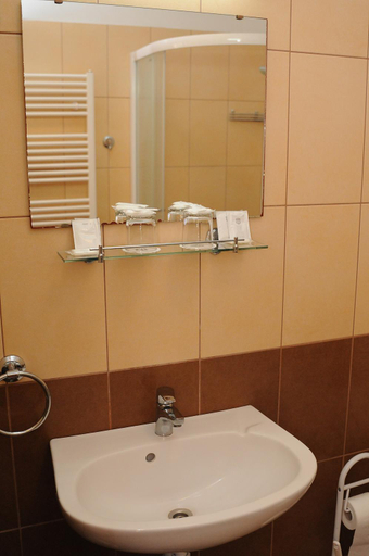 Bathroom 3, Hotel Halaszkert Badacsony, Tapolca