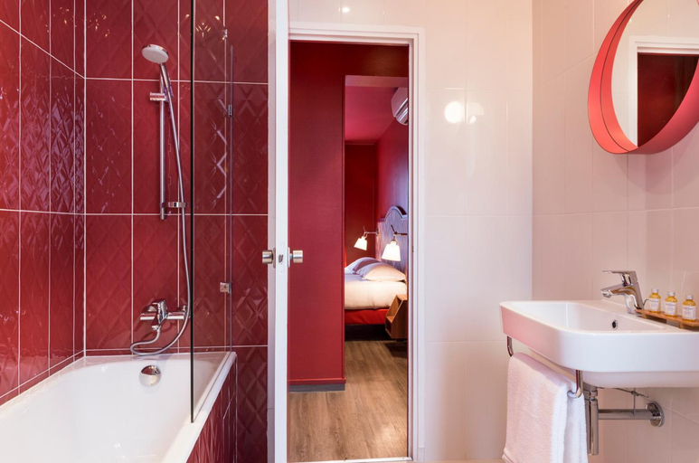 Bathroom 3, Boris V by Happyculture, Hauts-de-Seine