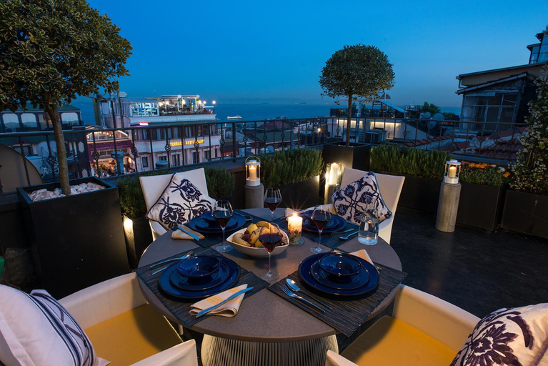 Food & Drinks 2, Istanbul Irini Seaview House, Fatih