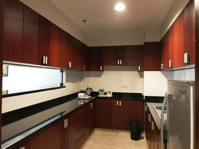 Dining Room 10