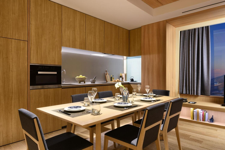 Dining Room 6