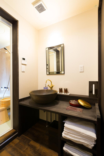 Bathroom 2, Kyotoya Kamogawagojo, Kyoto