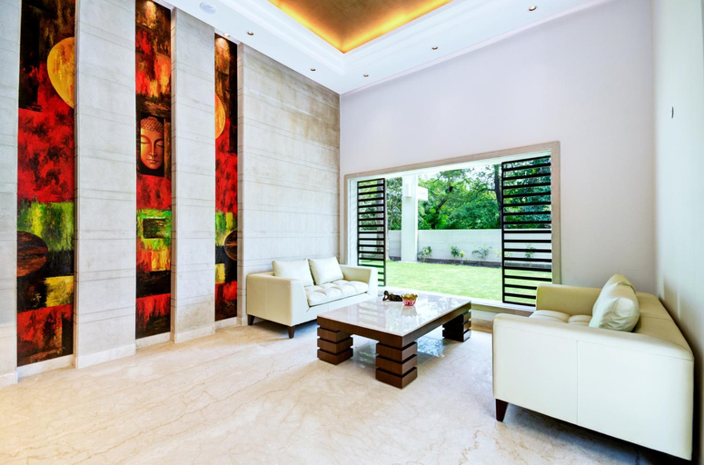 Public Area 2, Hotel LaSagrita Sunder Nagar, Delhi