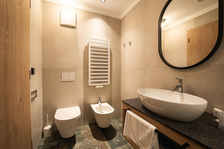 Bathroom 2, Aparthotel Zum Schlossl, Bolzano
