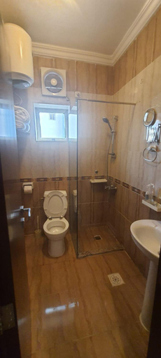 Bathroom 5, Durrat Mina Hotel, Makkah