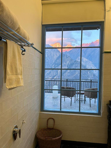 Bedroom 3, Faraway Cottages, Chamoli