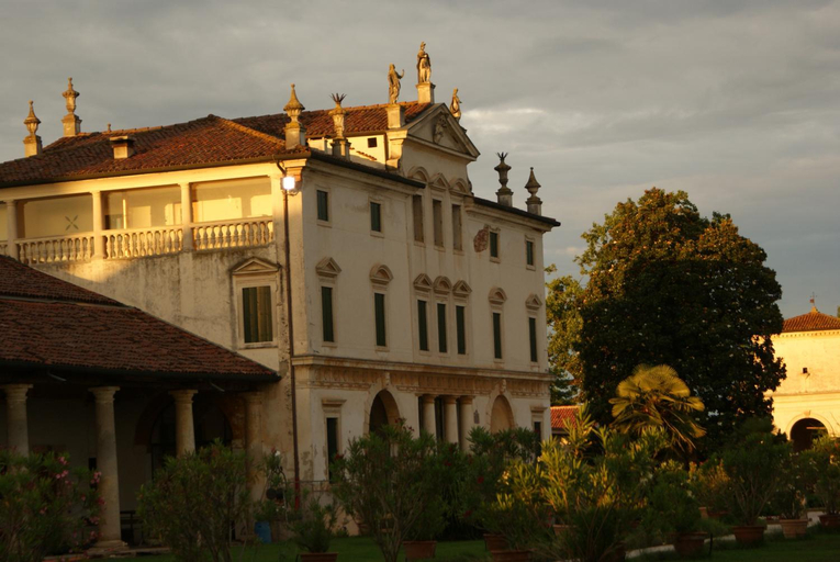 Others 3, Villa Ghislanzoni, Vicenza