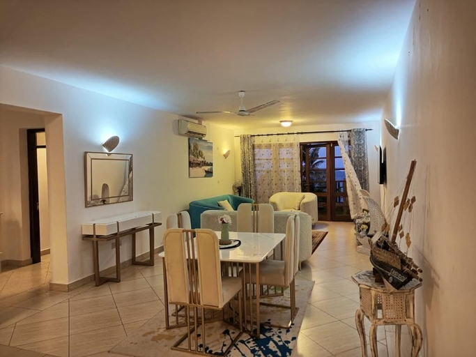 Food & Drinks 3, Lux Suites Lamera Beachfront Villas, Kisauni