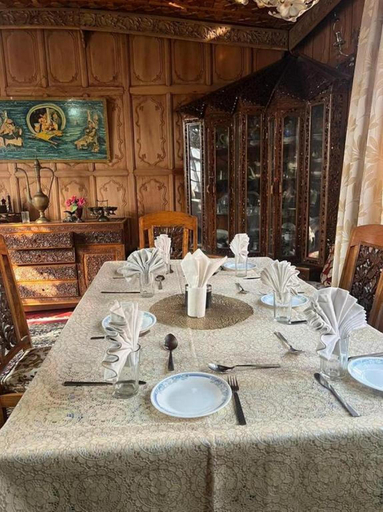 Food & Drinks 5, The Heritage Group Of Houseboats, Srinagar
