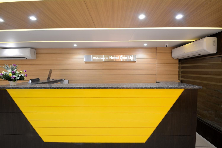 Food & Drinks 5, Hotel One up, Ahmadabad