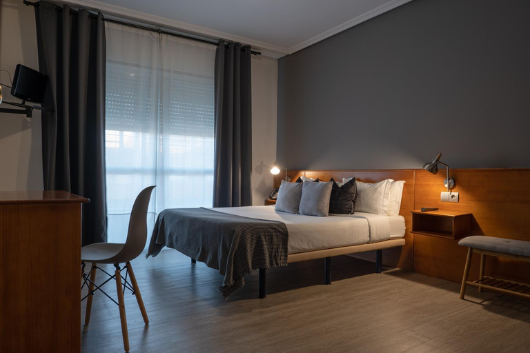 Bedroom 3, Hotel & Spa Carlos desde 1996, A Coruña