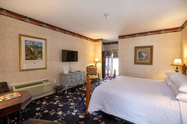 Bedroom 12