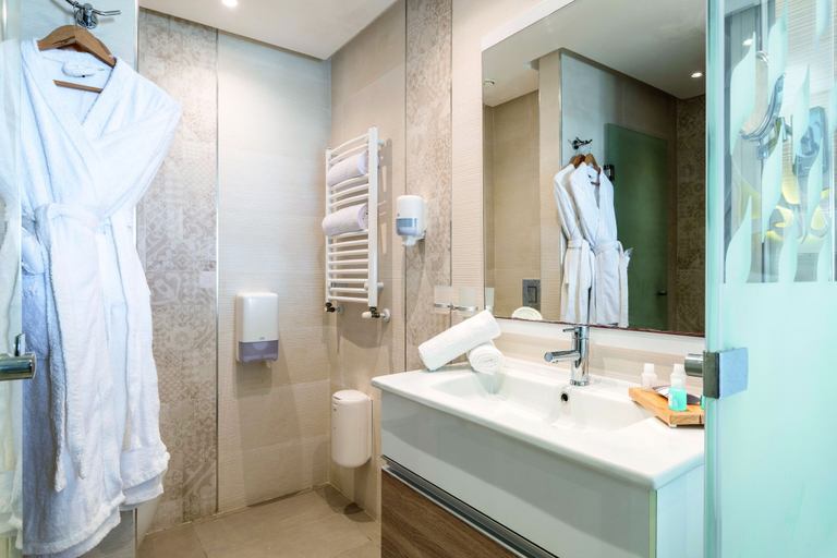 Bathroom, TUI BLUE Scheherazade Adults Only - All Inclusive, Sousse Médina