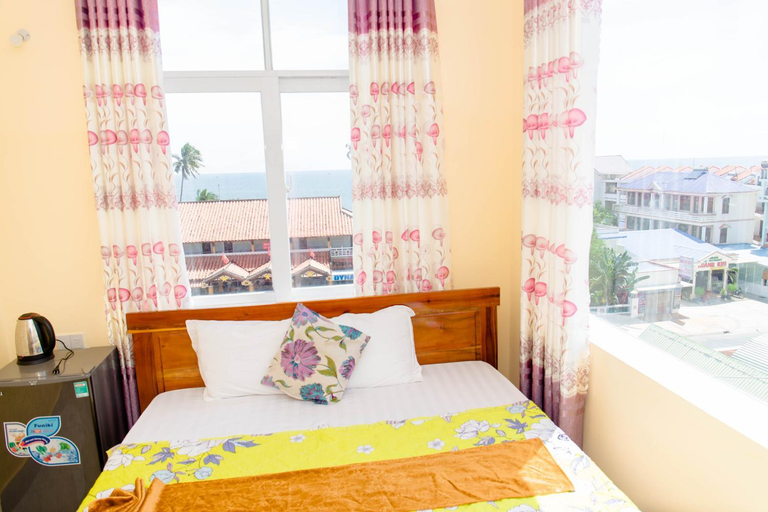 Bedroom 2, Song Huong Hotel, Phan Thiết