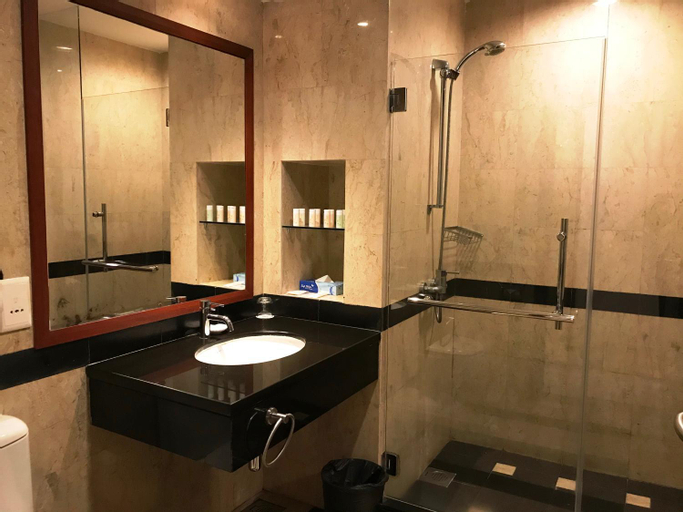 Bathroom 17