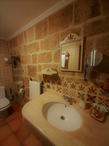 Bathroom 3, TORRE FUERTE Siglo XIII, La Rioja