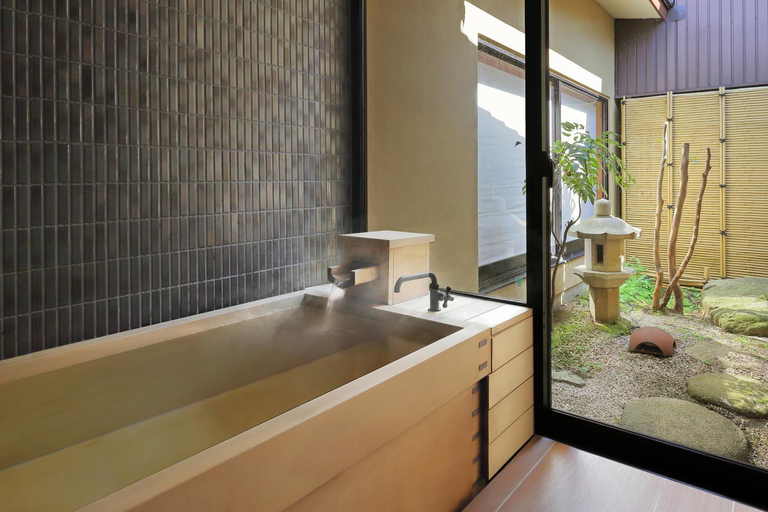 Bathroom 5, Tachibanaya, Tsuruoka