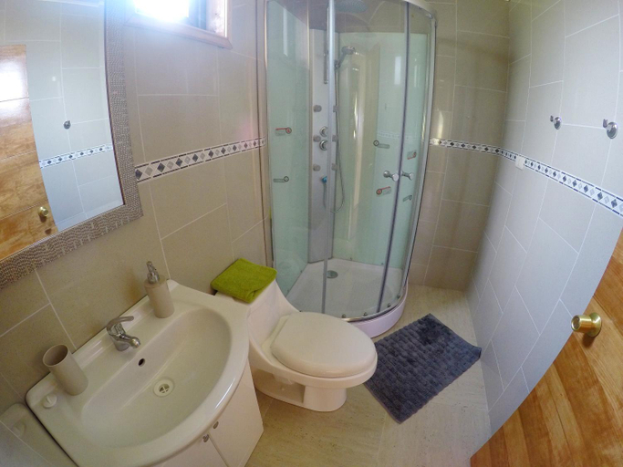 Bathroom 3, Cabanas Estero San Juan, Chiloé