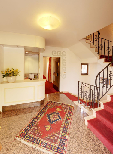 Public Area, Hotel Garni Hubertus, Bolzano
