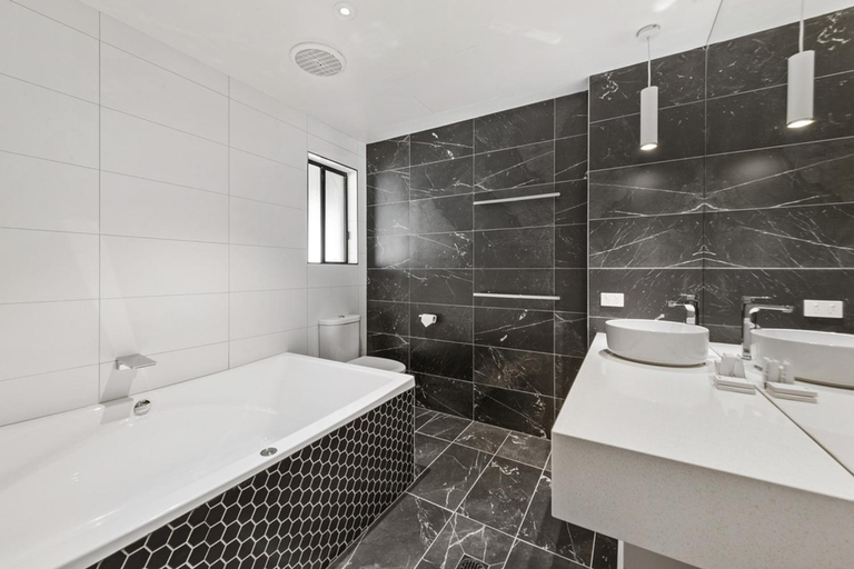 Bathroom 5, Quality Resort Siesta, Albury