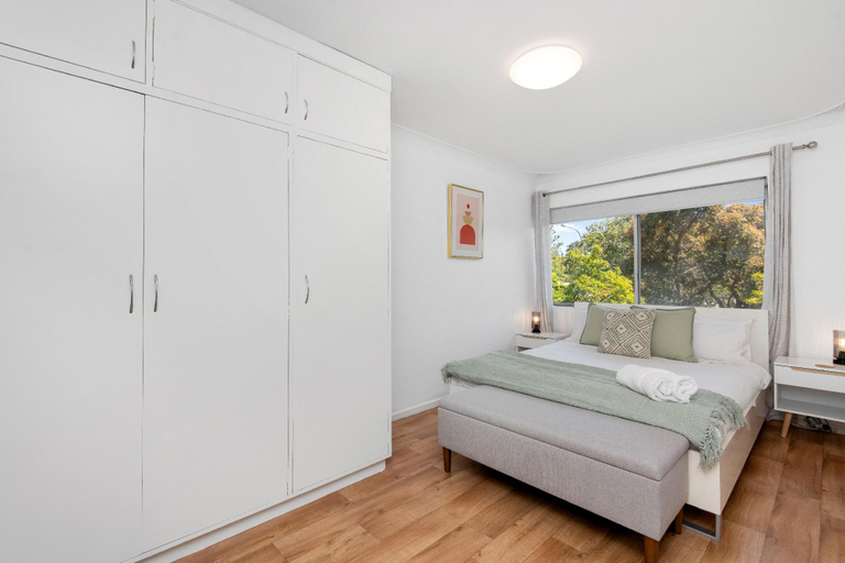 Others 3, Superb Subiaco Nest - Perfect for 2, Perth