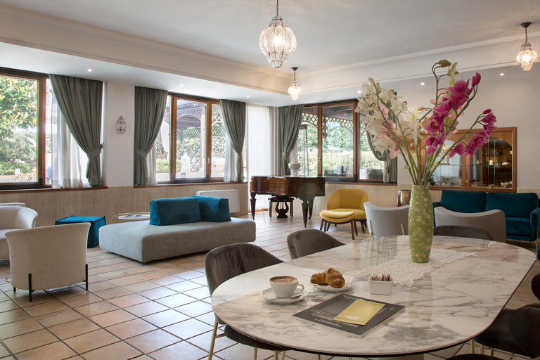 Public Area 4, Montespina Park Hotel, Napoli