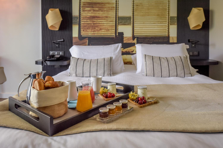 Bedroom 3, Thalazur Arcachon - Hotel & Spa, Gironde