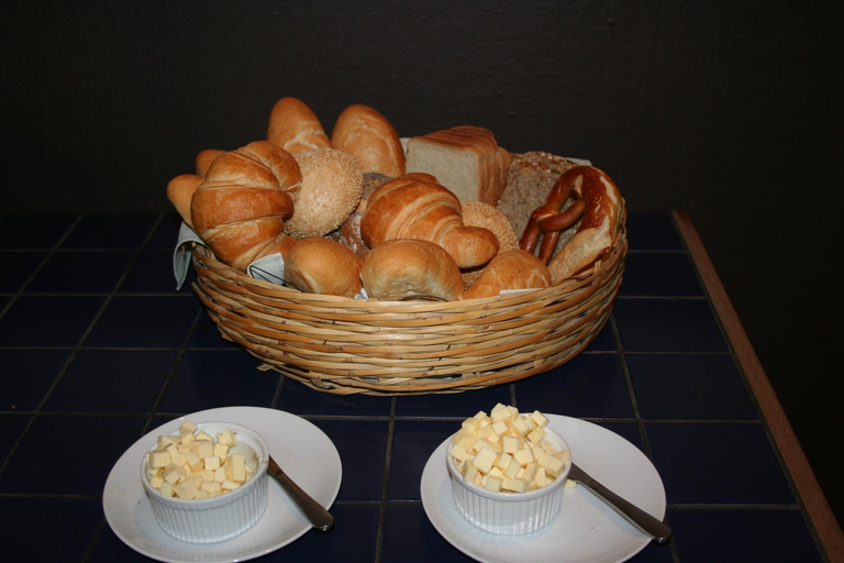Food & Drinks 3, De Vagebond Hotel-Pension, Windhoek East