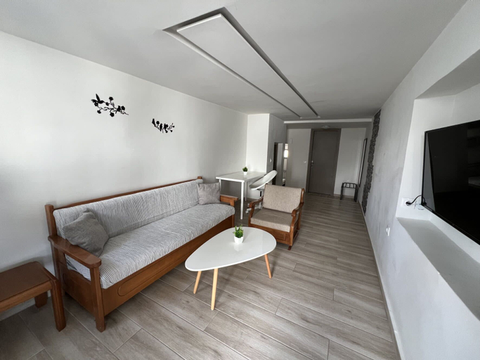 Bedroom 4, Emporio New Classic Santorini StylishApt, South Aegean