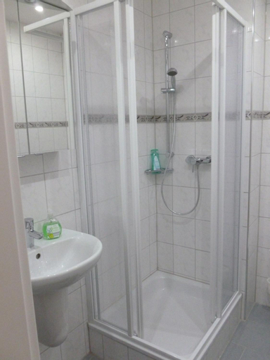 Bathroom 4