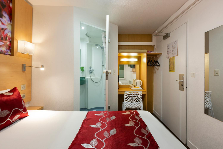 Bedroom 10