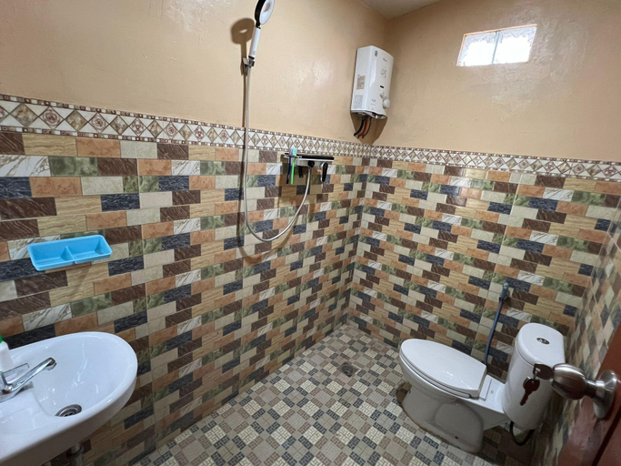 Bathroom 3, Lamina Repoq Homestay, Lombok