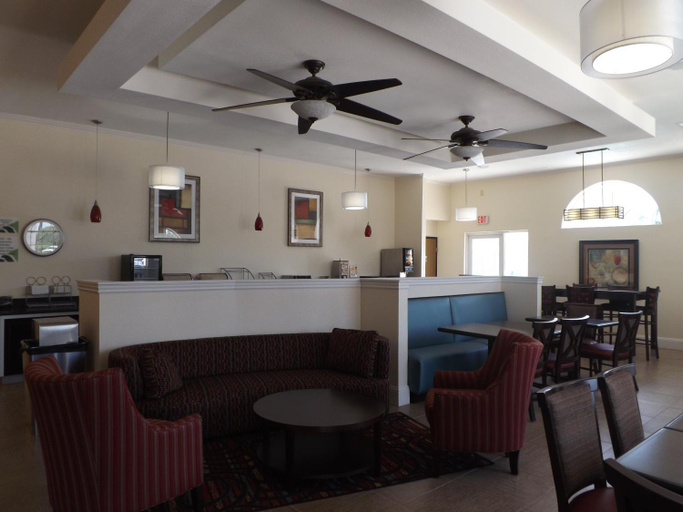 Public Area 2, Wingate by Wyndham San Marcos, Hays