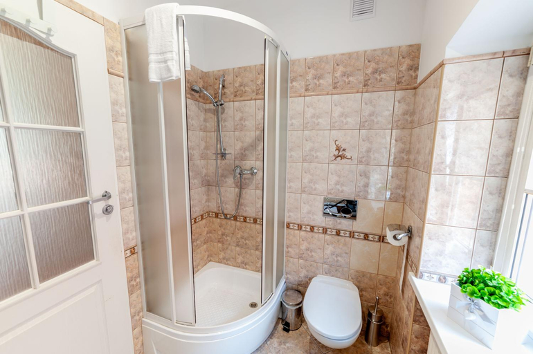 Bathroom 2, Apartamenty Street31, Toruń City