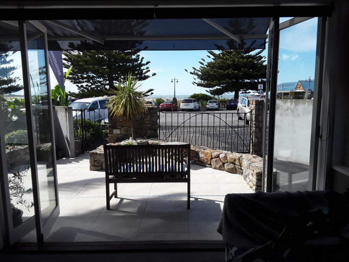 Others 4, Cave Rock Guest House, Christchurch