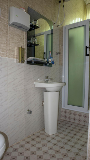 Bathroom 4, Grand Star Hotel, Ga East