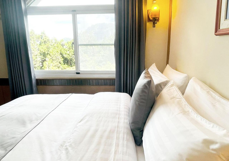 Bedroom 3, Chinshan Hotel, Chiayi County