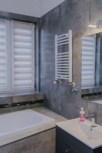 Bathroom 2, Apartamenty Poludniowa, Szczecin