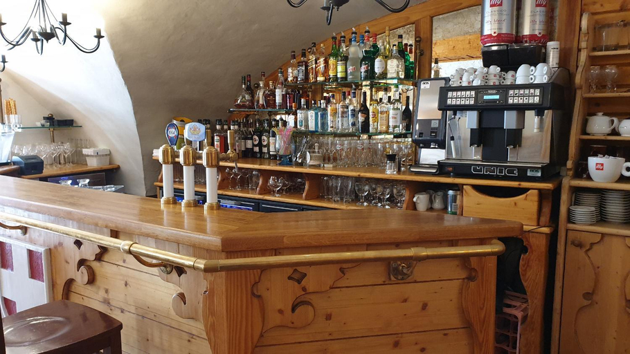 Food & Drinks 5, Auberge de Savoie, Savoie