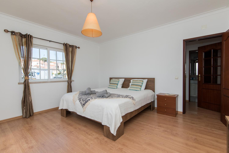 Bedroom 3, Sesimbra Country House with Swimming Pool, Sesimbra
