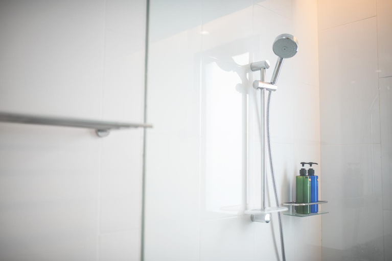 Bathroom 8