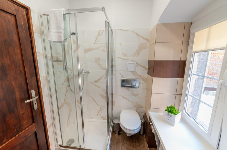 Bathroom 2, Apartamenty Street31, Toruń City