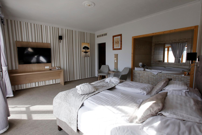 Bedroom 3, Wellness Hotel Laroba, Balatonalmádi