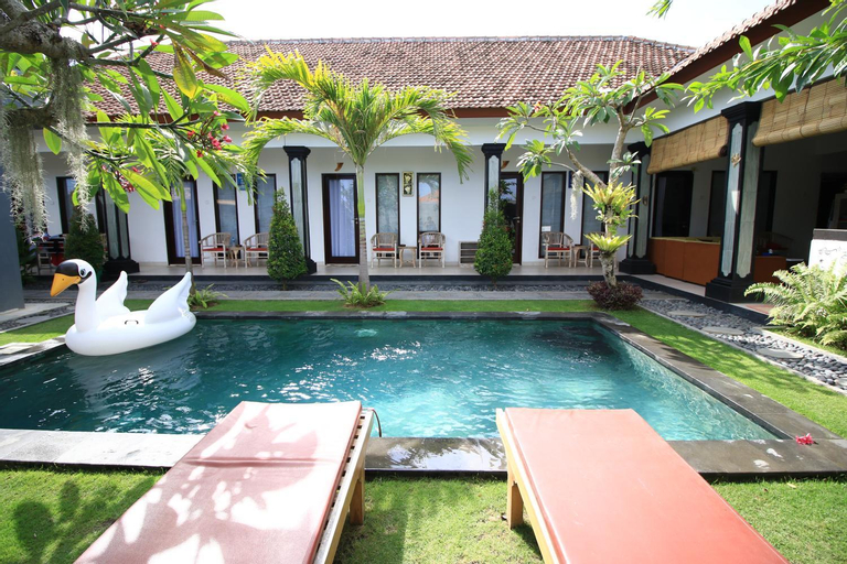 Swimming Pool 11