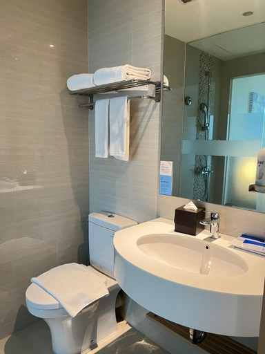 Bathroom 7