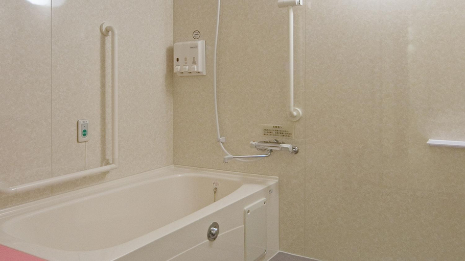 Bathroom 4, Toyoko Inn Hokkaido Asahikawa-eki Higashi-guchi, Asahikawa