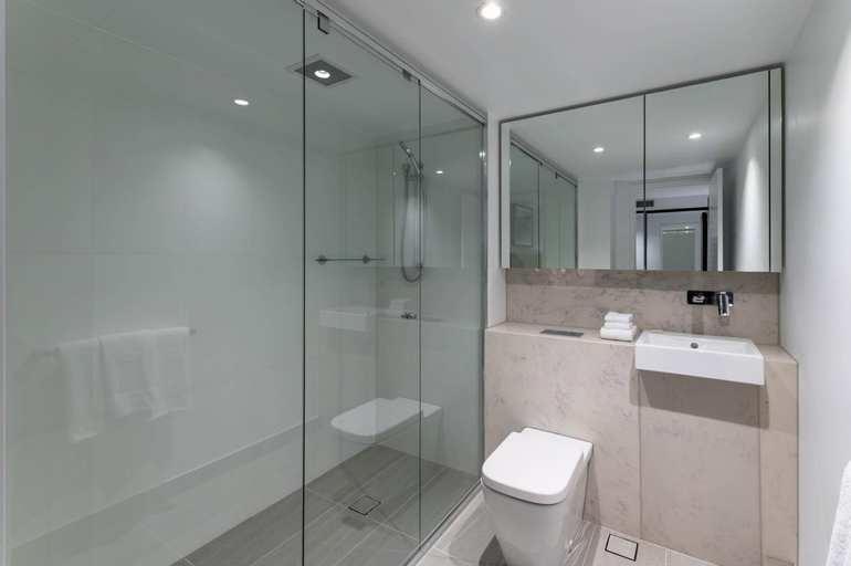 Bathroom 13